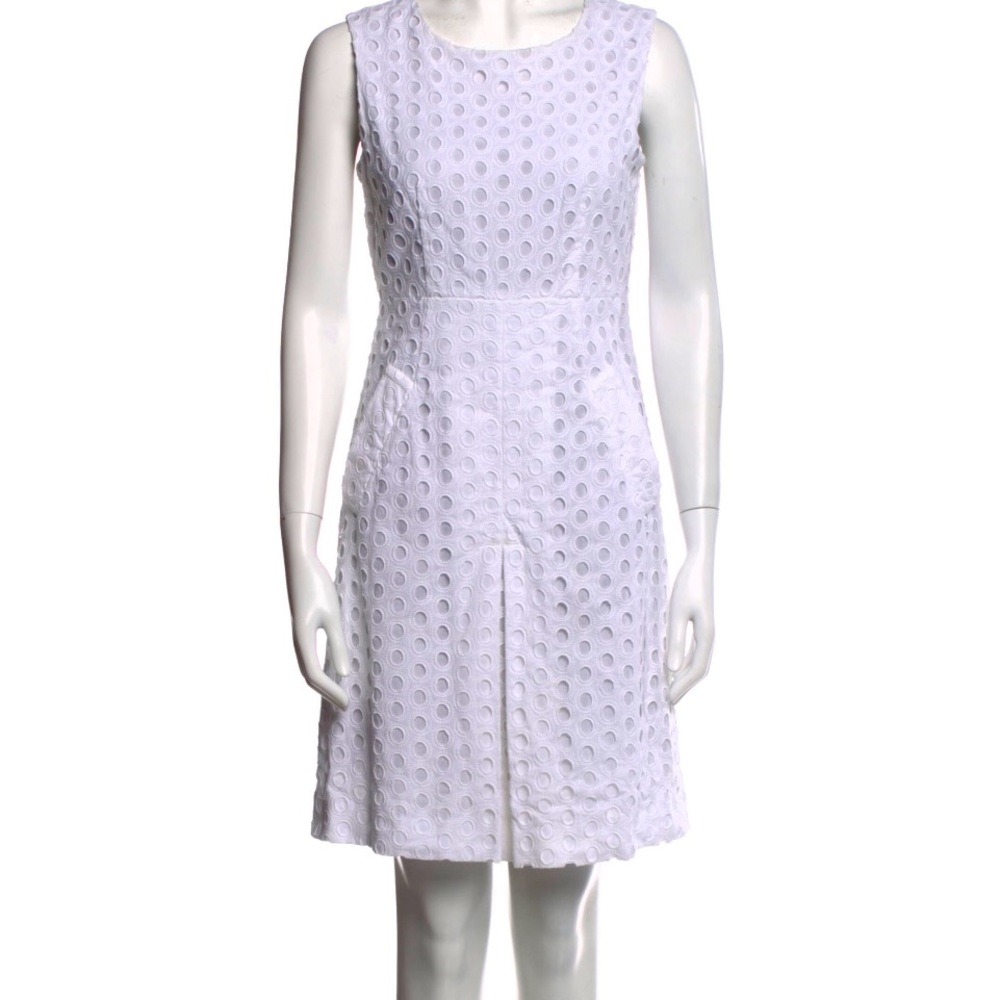DVF cute eyelet summer stress. Great condition.